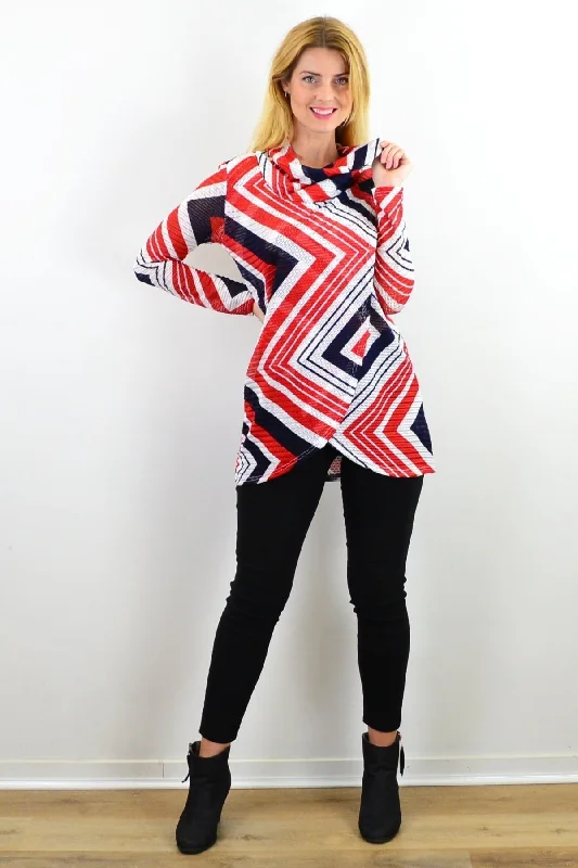 Abstract Lines Crossover Tunic Top